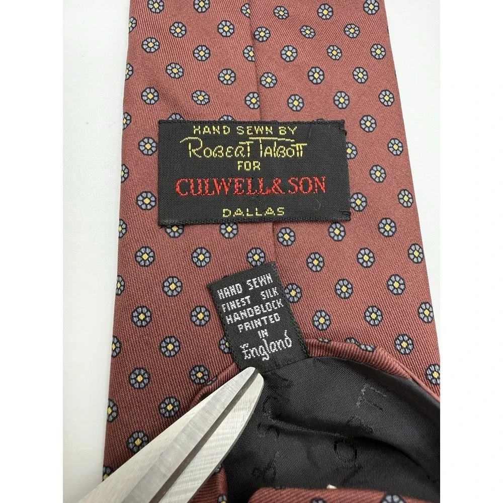 Robert Talbott Culwell‎ & Son Tie Salmon Medallion Hand Sewn England Silk 57